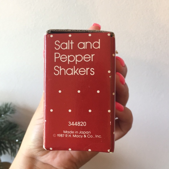 Salt and Pepper Shaker & Sugar Bowl And Creamer - Picture 3 of 8